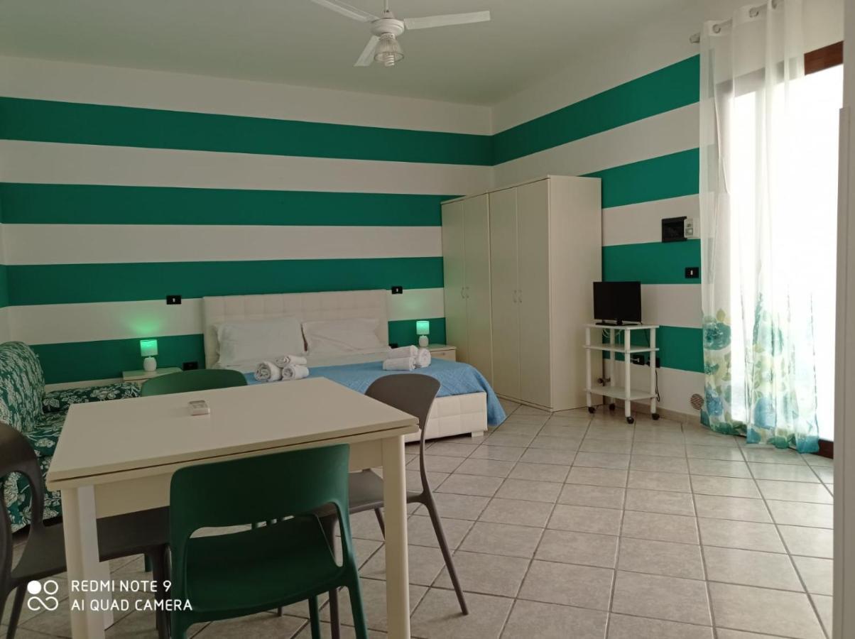 شقة Corte Nel Borgo مينيرفينو دي ليتشي المظهر الخارجي الصورة